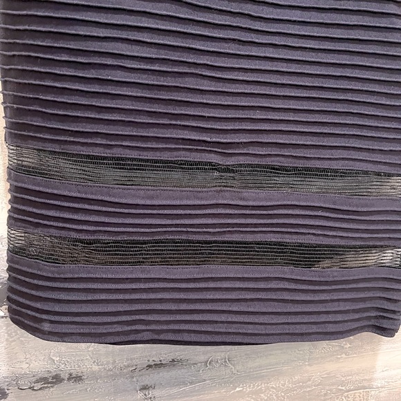 Tadashi Shoji One sleeve bandage dress - Picture 9 of 10